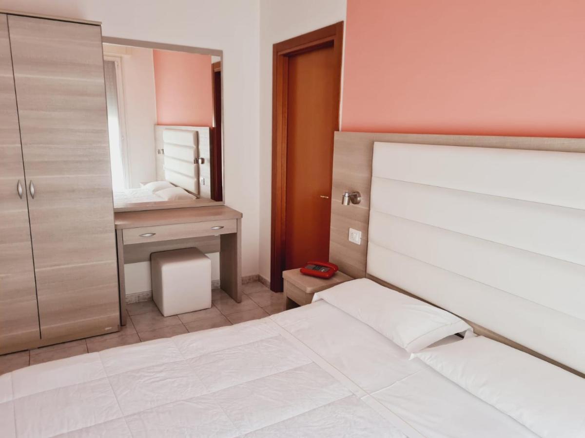 Hotel San Marco بيزارو المظهر الخارجي الصورة
