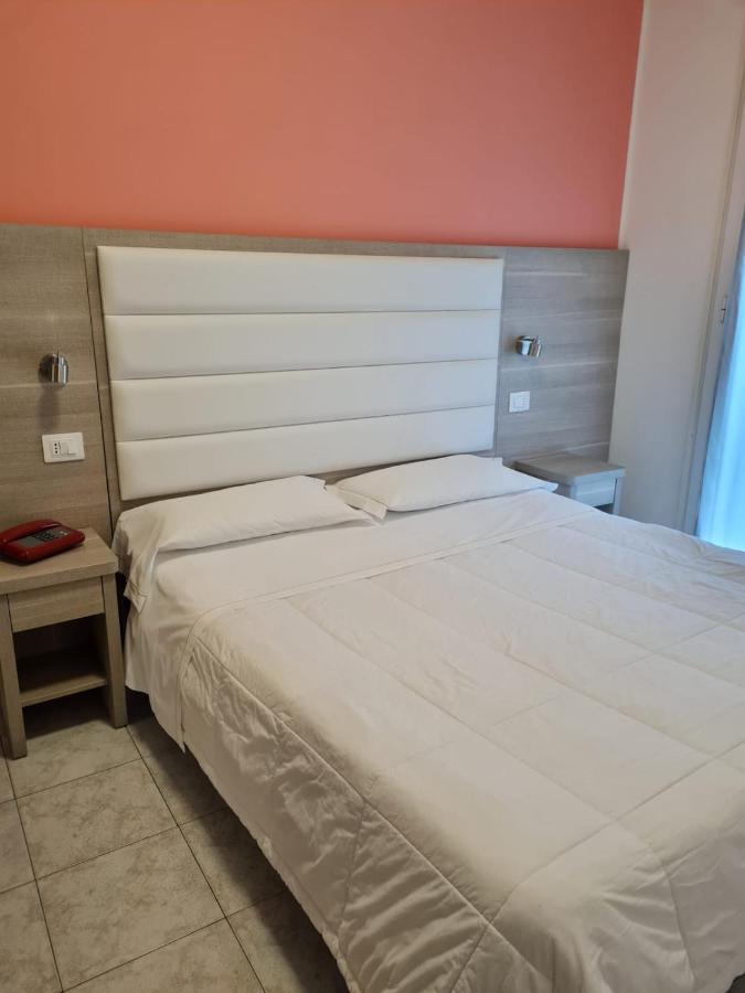 Hotel San Marco بيزارو المظهر الخارجي الصورة