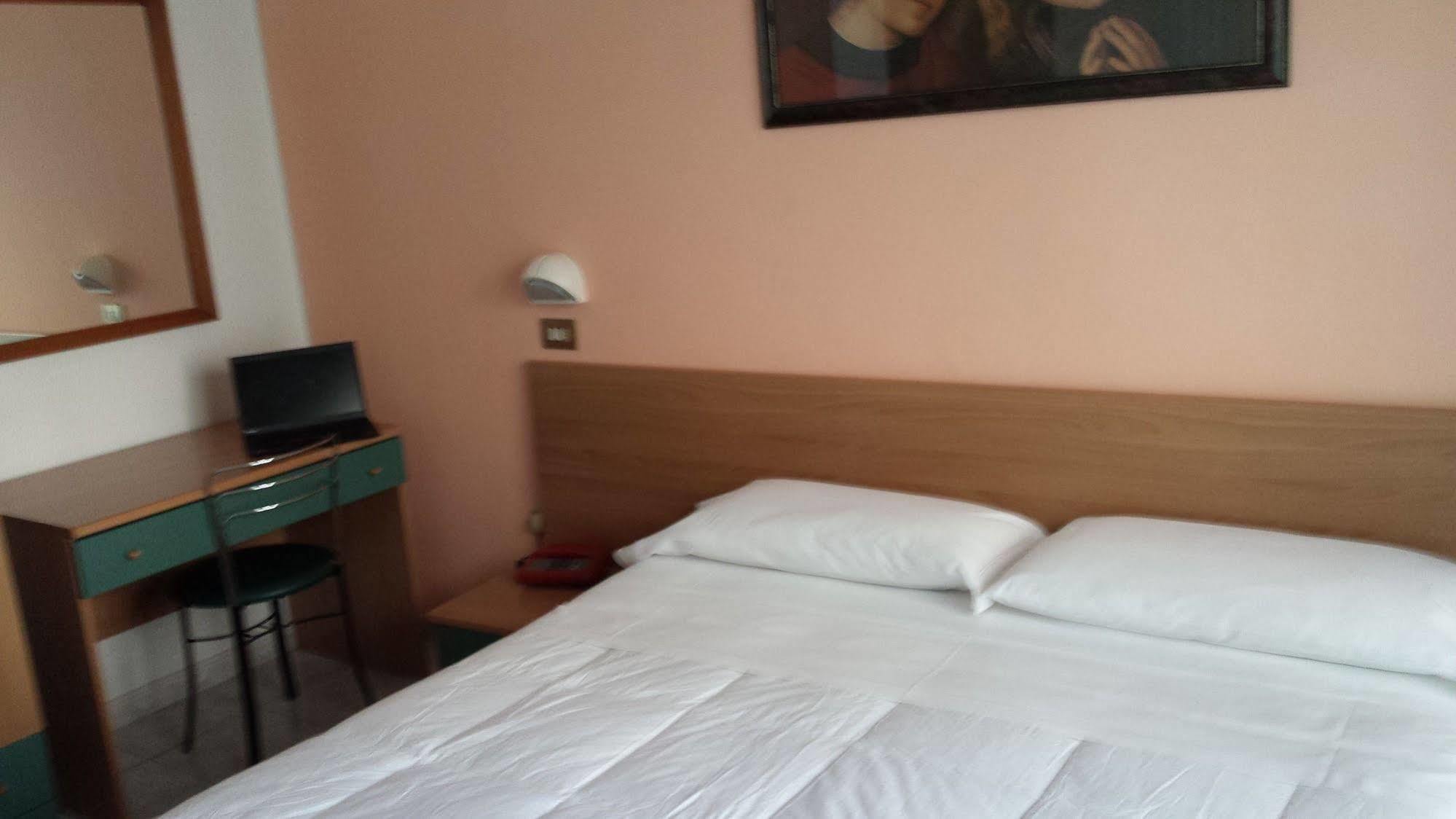 Hotel San Marco بيزارو المظهر الخارجي الصورة